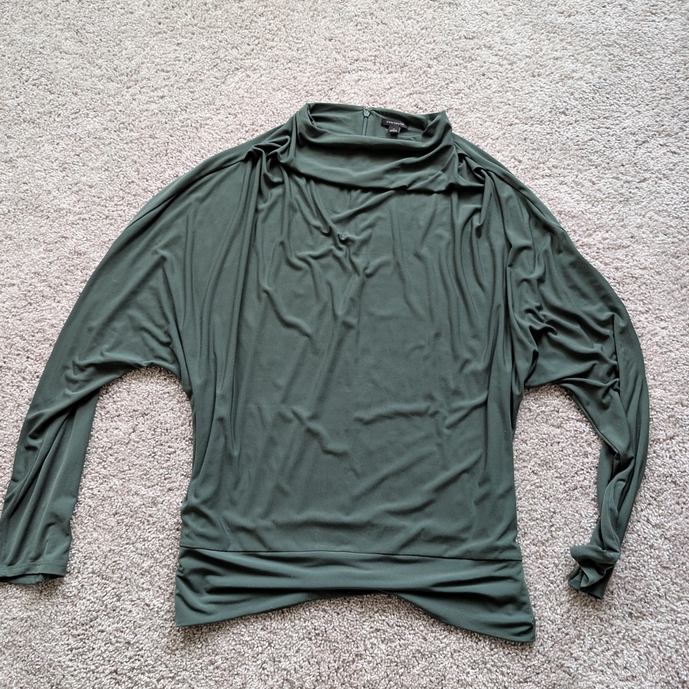 Elegant Green Women's Top